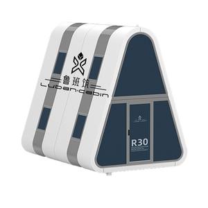 Maison triangulaire double étage en panneaux d'aluminium aéronautique, pour hébergement mobile en zone touristique, montage extérieur, style 'Cottage Internet Celebrity', pour B&B - Product Image 5