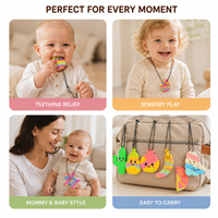 Jouet sensoriel suspendu en silicone personnalisé pour bébé, forme animale ou fruitée colorée, accessoire de dentition OEM ODM