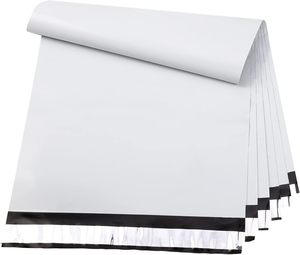 Enveloppes en polyéthylène blanches grandes 19x24 pouces, 100 pièces. Sacs d'expédition et de courrier épais, résistants, autocollants, imperméables et indéchirables - Product Image 1