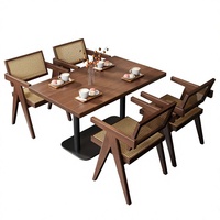 Combinaison Table et Chaises en Bois Massif pour Café, Restaurant, Bar à Thé, Restaurant BBQ, Hôtel – Rectangulaire, Occasion, Chine