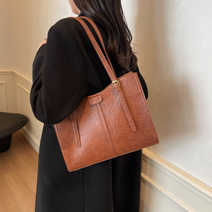 2024 nouveau sac fourre-tout populaire de grande capacité Simple vente chaude sac à bandoulière unique pour les femmes - Product Image 4
