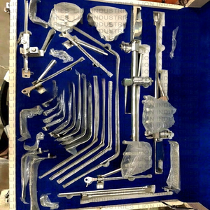 Dispositifs et fournitures médicaux Set complet d'écarteurs Thompson en acier inoxydable Set d'écarteurs Thompson orthopédiques par Med Innovations - Product Image 1