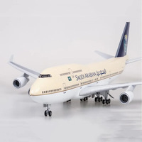 Modèle d'avion Boeing 747 de 47 cm de Saudia Airlines avec roues et lumières, avion de passagers simulé B747, collection d'aviation