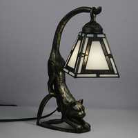 Lampe de table en verre teinté LongHuiJing de 8 pouces, base en alliage de zinc motif chat, lampe de bureau à grille libellule et fleur, E26 E27, pour salle à manger intérieure