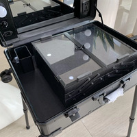 Étui de maquillage roulant en aluminium portable avec 6 ampoules étui cosmétique verrouillable pour chariot d'artiste avec table et jambe réglable