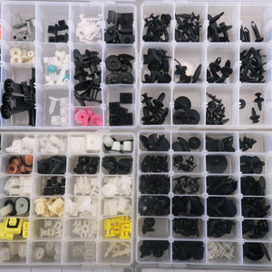 Agrafes En <span class=keywords><strong>Plastique</strong></span> d'automobile Attaches Voitures Attaches En <span class=keywords><strong>Plastique</strong></span> Rivets Clips <span class=keywords><strong>De</strong></span> carrosserie 04805 - Product Image 4