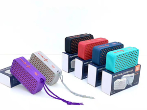 TG-393 <span class=keywords><strong>New</strong></span> Tg393 Túi Nhỏ Thời Trang Mini Box Loa FM Đài Phát Thanh Tùy Chỉnh Ngoài Trời Âm Thanh Không Dây <span class=keywords><strong>Bluetooth</strong></span> Loa Di Động - Product Image 3