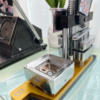 Offre Spéciale : Kit de Fabrication de Badges Carrés 50x50mm + Machine à Badges + Coupe-Papier + 1000 Aimants de Réfrigérateur