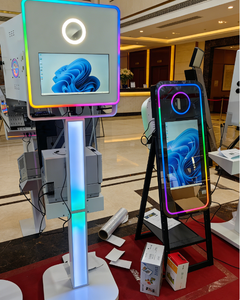 Cabina Fotografica con Schermo Touch da 15,6 Pollici, Guscio in Metallo, Capacità di Carico 50kg, Accessori per Selfie per Matrimoni e Feste - Product Image 4