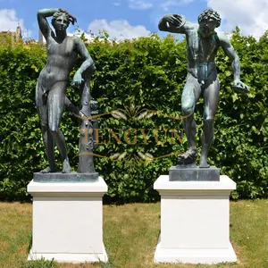 意大利19世纪的青铜雕像，在古董雕塑之后，跳舞的牧神和阿波罗诺