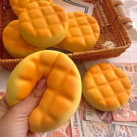 Jouet Squishy en Plastique Super Doux en Forme de Boule d'Ananas, Jouets Anti-Stress Nouveauté, Fournisseur en Gros