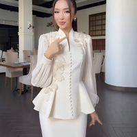Robe longue élégante et luxueuse en tissu polyester fait main du Moyen-Orient, à motifs floraux