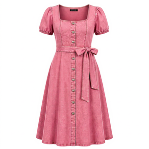 Robe midi rose effet denim à col carré, manches courtes, coupe trapèze, décontractée, avec ceinture, imprimé numérique naturel, en coton, élégante pour le printemps et l'été - Product Image 1