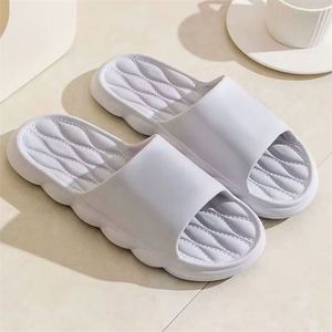 Claquettes unisexes super douces, simples, pratiques et ventilées - Product Image 6