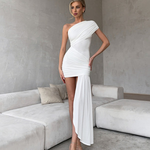 Vestido ajustado sin mangas con un solo hombro, minivestido de noche asimétrico plisado, cintura natural, transpirable y a la moda. - Product Image 4