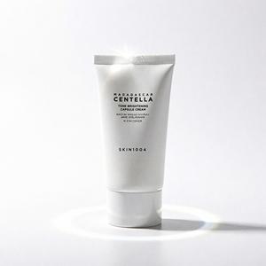 Crème en capsules éclaircissante pour le teint SKIN1004 Madagascar Centella 75ml, tous types de peaux - Product Image 1