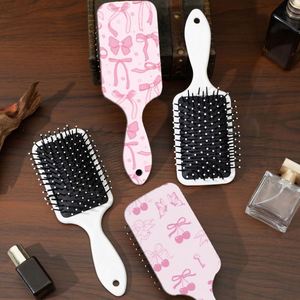 Brosse de nettoyage domestique personnalisée avec manche en acier, poils en nylon et coussin d'air en plastique, idéale pour jeunes filles, mariées et demoiselles d'honneur - Product Image 1