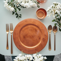 Assiette de Présentation Élégante à Motif Végétal Classique Personnalisé, en Plastique Lisse pour Décoration de Table de Fête
