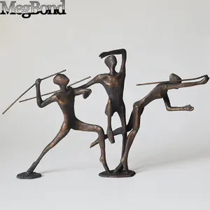 铸铁仿古青铜连续标枪投掷雕像，小型铸造金属抽象运动雕塑