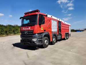 Camión de Bomberos Mercedes 8x4 de 18 Metros Cúbicos (20m³) con Sistema CAFS, Bomba Contra Incendios de 3600L/min y Monitor de Incendios de 2880L/min, Sistema de Espuma de Aire Comprimido - Product Image 3