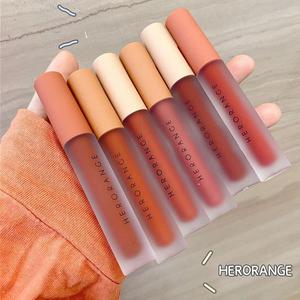 Venta caliente Promoción de alta calidad hidratante cuidado de los labios brillo de labios bálsamo labial incoloro - Product Image 1