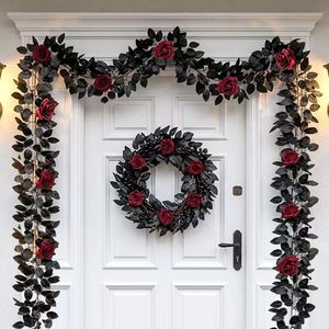Couronne de roses d'Halloween avec feuilles noires et roses rouges pour décoration de porte, série rotin 1115-4 - Product Image 1
