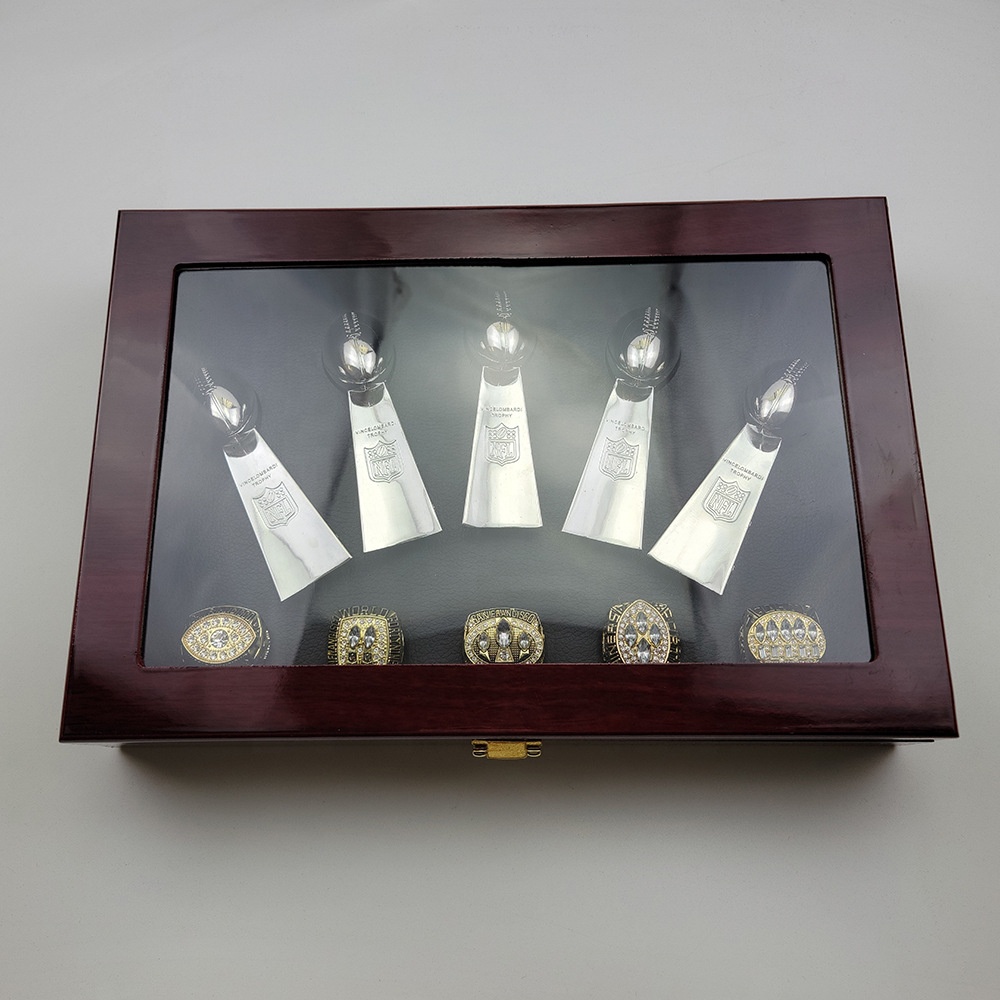NFL San Francisco 49ers Championship Ring Trophy Set