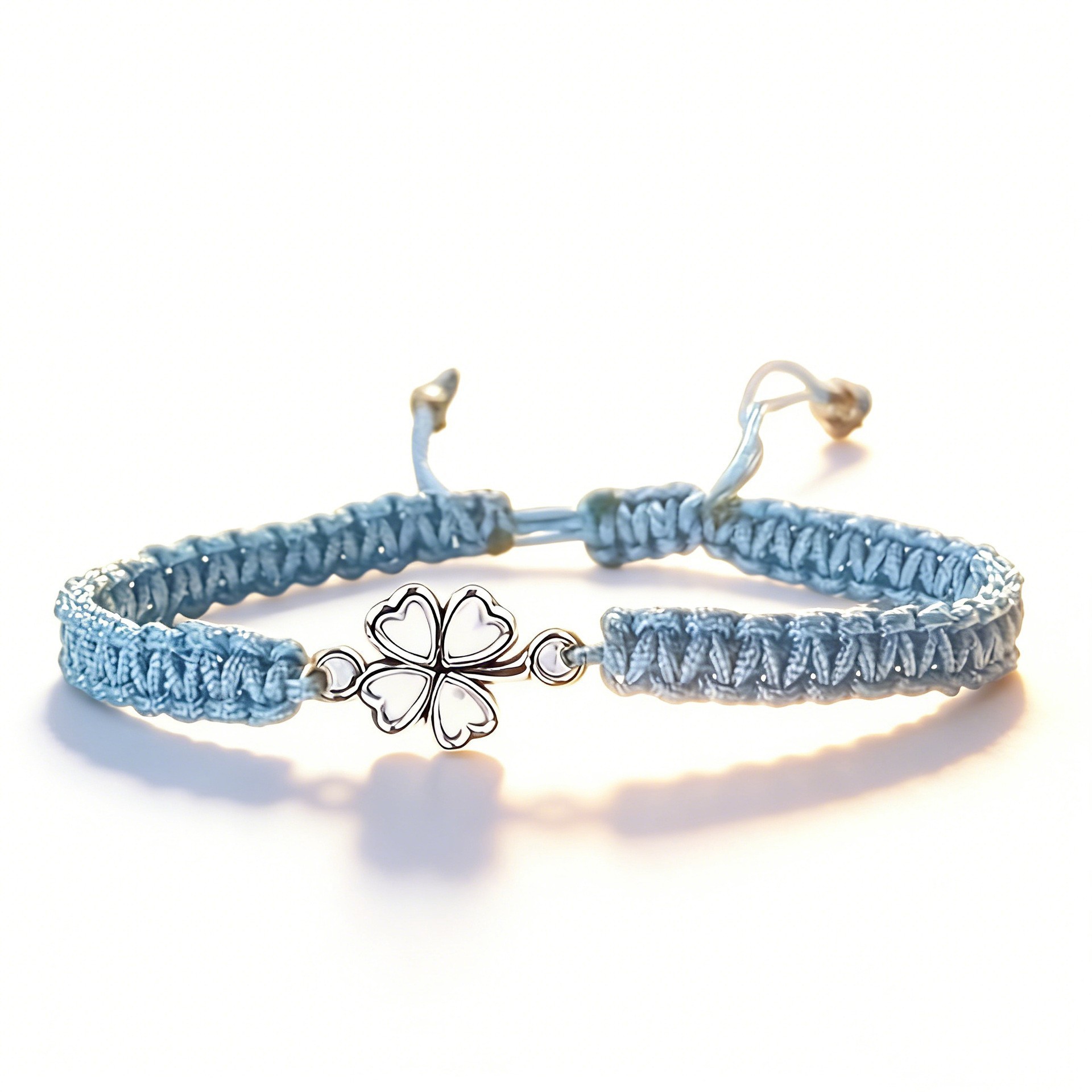 Four-leaf clover bracelet [sky blue]