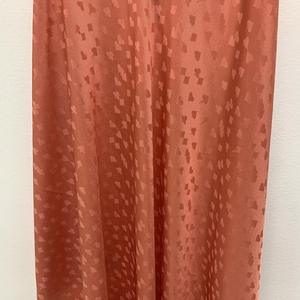 Material de vestido de tela de seda de imitación, vinilo etílico, ácido acético, lieno, manga larga - Product Image 1