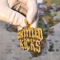 Pendentif Hip Hop Icy Two Rows, lettres gothiques, largeur 2,5 pouces, plaqué or 18 carats, argent sterling 925, Moissanite VVS, pour rappeur