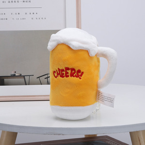 Vente en gros <span class=keywords><strong>pour</strong></span> <span class=keywords><strong>Amazon</strong></span> Hot-Selling Durable Sound-Making Bouteille de bière Jouet à mâcher <span class=keywords><strong>pour</strong></span> <span class=keywords><strong>chien</strong></span> à la mode Polaire <span class=keywords><strong>pour</strong></span> <span class=keywords><strong>chien</strong></span> Jouer - Product Image 2