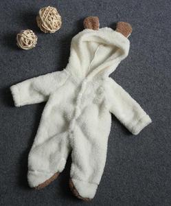 Venta al por mayor ropa infantil recién <span class=keywords><strong>nacido</strong></span> otoño invierno con capucha sherpa mono bebé oso peleles - Product Image 4