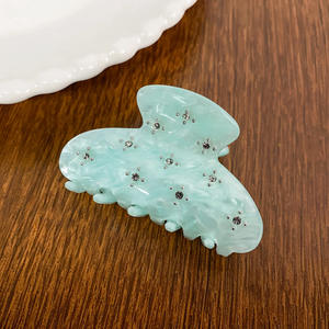 Винтажные акриловые заколки-крабы Qianjin со стразами, роскошные блестящие заколки-крабы в форме акулы, геометрические заколки для волос для женщин - Product Image 6