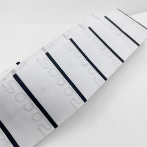 Etiqueta RFID Seca GSC GEN 2 ISO18000 6C con Código U 8, 94x24mm, Distancia de Lectura de 10m, Resistente al Agua, para Inventario de Ropa y Cadena de Suministro - Product Image 3