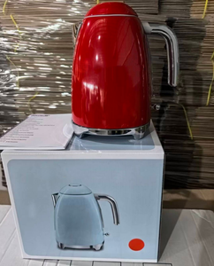 . Hervidor de agua eléctrico de 7 tazas estilo retro de los años 50 con apagado automático, base extraíble e indicador de agua KLF03CRUS - Product Image 2