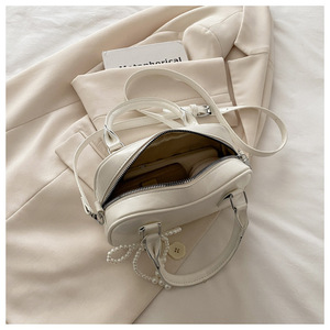Wholesale PU Fashion Cross Body <b>Bag</b> Simple Portable <b>Small</b> Square Women's New Pearl Bow Handbag Shoulder Crossbody Trendy <b>Bag</b> - Product Image 3