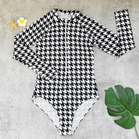 JSN 2026 Nouveau Maillot de Bain Une Pièce Sexy Personnalisé pour Femme à Manches Longues, Motif Écossais, avec Fermeture Éclair Avant et Bas de Maillot Coupe Shorty, Idéal pour le Surf