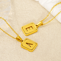 Pendentif Lettre de Haute Qualité Plaqué Or 18 carats Étanche, Breloques Initiales en Acier Inoxydable, Collier Pendentif Alphabet