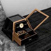 Venta Directa de Fábrica: Cenicero/Humidor de Cigarros de Madera de Cedro con Diseño Piramidal Creativo, Estilo Americano, Acabado Esmerilado para Almacenamiento