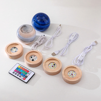 Lampe de nuit LED en verre en forme de planète, télécommande RGB, base en bois, lampe de table USB, sphère galaxie, lumière décorative, ornement de chambre à coucher