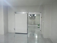 Porte intérieure de chambre froide avec certificats CE porte coulissante avec isolation PU et système coulissant lisse