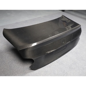 Panneau de porte et hayon en fibre de carbone pour mise à niveau automobile, état neuf, compatible avec M2 G42/G87 2022-2025, Marque OUER - Product Image 2