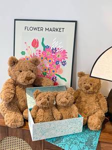 Jellycat Peluche de Moda JC Bee Barcelona, Oso de Peluche Figurativo Súper Suave Sin Relleno 31cm, Peluche Reconfortante para Cumpleaños, Juvenil, Dropshipping - Product Image 2