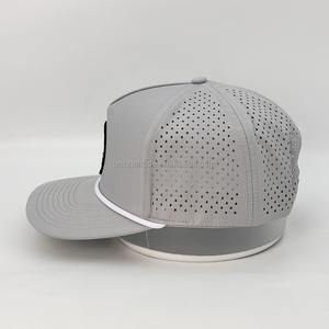 Casquette de baseball sportive pour femme avec logo personnalisé en patch de caoutchouc, protection solaire, en nylon, découpée au laser, imperméable, avec trous et cordon - Product Image 4