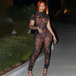 Tuta da Donna alla Moda Sexy Casual con Spalle Scoperte, Patchwork e Schiena Scoperta - Product Image 1