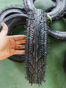 Neumático y tubo de aire para <span class=keywords><strong>carretilla</strong></span> 3,50-<span class=keywords><strong>8</strong></span> - Product Image 6