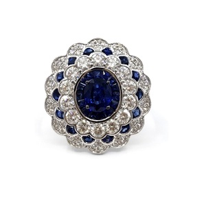 Bague en or blanc massif 18 carats de haute qualité, design vintage du XIXe siècle, saphir bleu taille brillant et diamants véritables, style victorien unique et antique - Product Image 1
