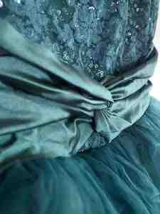 Vestido de baile contemporáneo para niñas, tutú de tul y tricot con calzoncillos adjuntos, diseño recortado de encaje y lentejuelas - Product Image 3