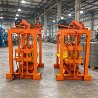 Machine à briques semi-automatique multifonctionnelle QT4-40 pour la fabrication de briques creuses, pleines et autobloquantes en béton, idéale pour les petites usines de construction