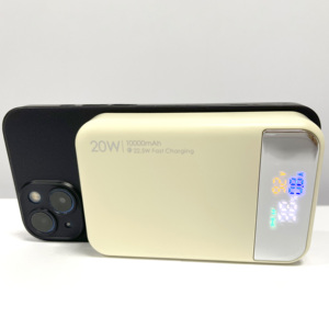Cargador Portátil Mini de Alta Calidad con Carga Rápida de 10000mAh y Pantalla Digital - Product Image 5